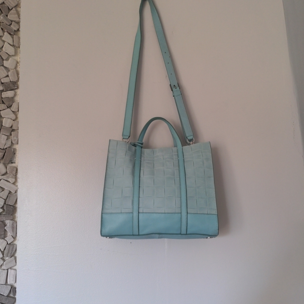 Fossil Carmen Leather Tote Light Blue Key Charm EUC Woven Pattern Cross Body - Picture 4 of 12
